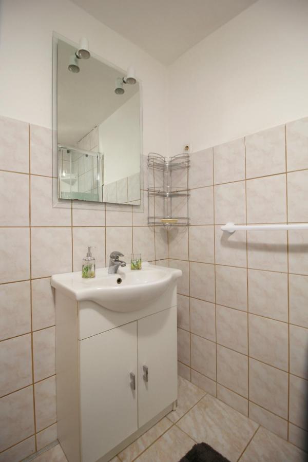 Apartment Suzy Nin Luaran gambar